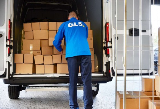 GLS driver ships international deliveries