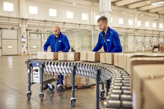 Conveyor belt and employees